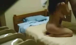 বহু পুরুষের এক নারির ...