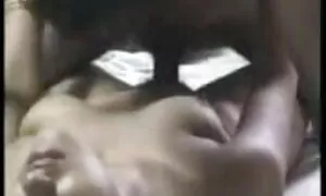 বড় সুন্দরী মহিলা বা ...