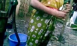 তিনে মিলে, সুন্দরি স ...