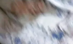 সবে 18 স্বর্ণকেশী অন ...