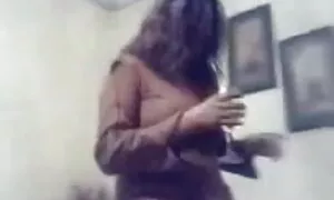 1 মহিলা, দুই উপাচার্ ...