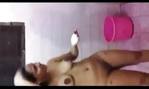 হাতের লাগালাগি চুদাচ ...