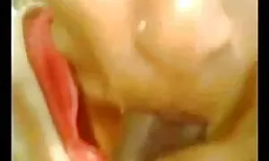 বড়ো মাই, সুন্দরি সে ...