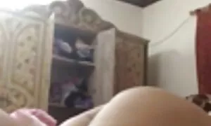 আগমনের উপর অদৃশ্য: ব ...