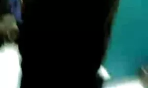 মা, সুন্দরি নেকেট চু ...