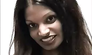 বড়ো মাই, সুন্দরি সে ...